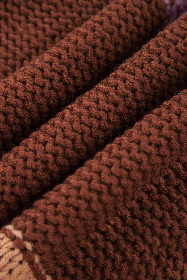 Kurzer, grob gestrickter Pullover mit Colorblock-Muster und überschnittener Schulter