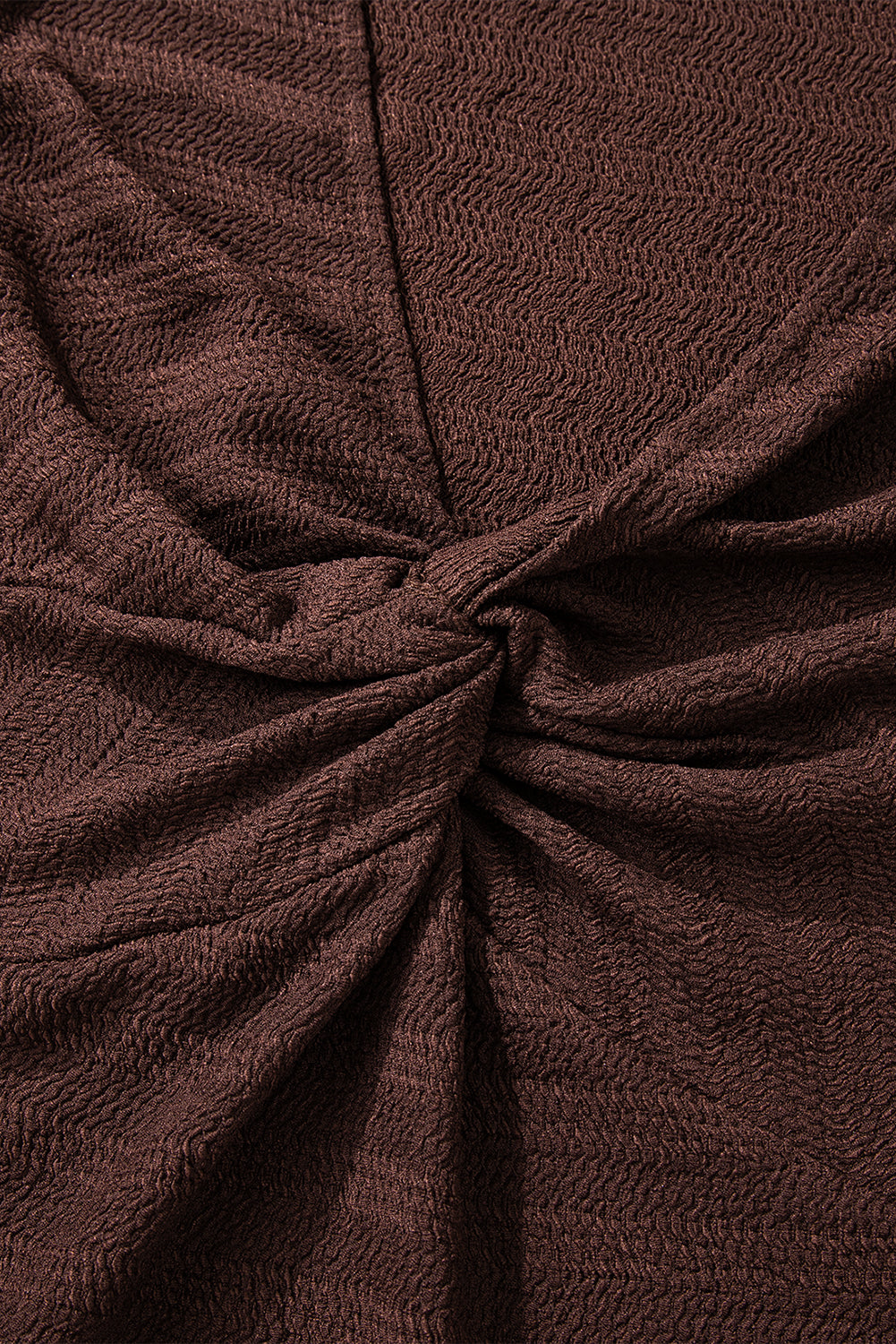 Kaffeebraunes, strukturiertes, gedrehtes Oberteil mit V-Ausschnitt und langen Ärmeln in Volltonfarbe