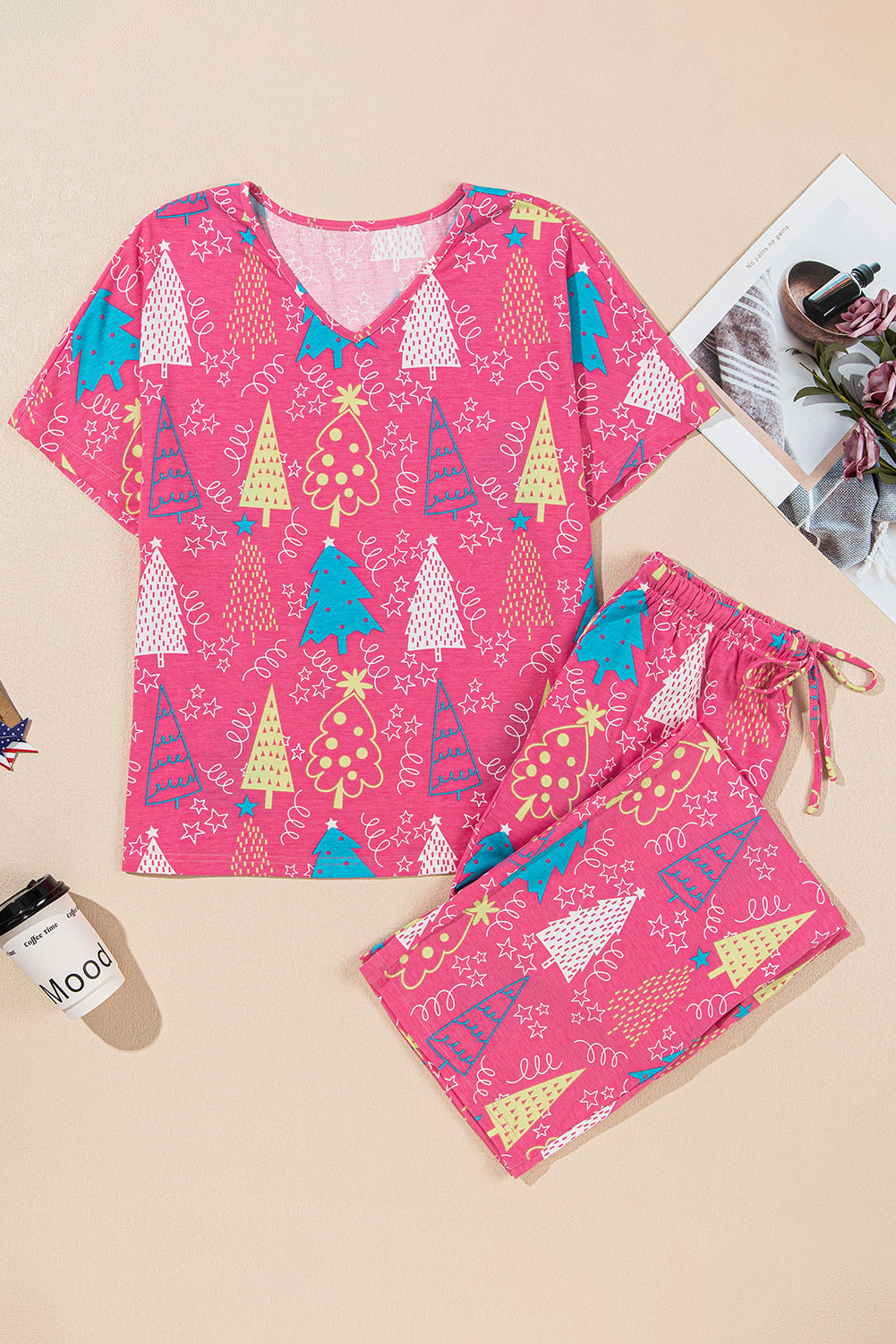 christmas tree print v neck tee and pants lounge set 1