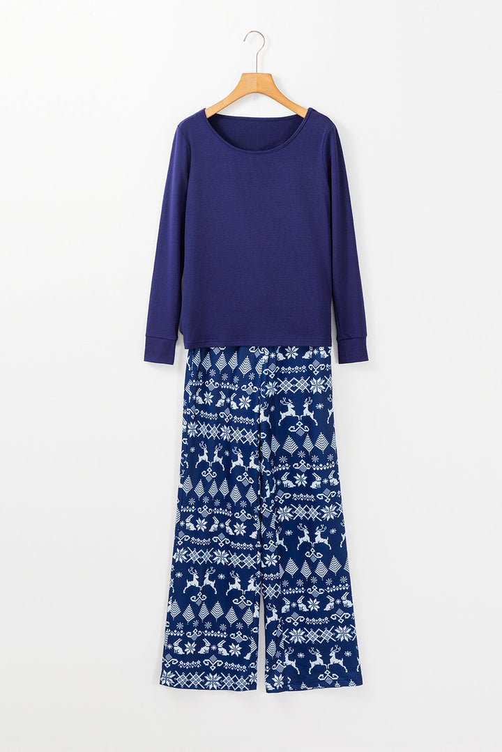 solid top and christmas pants two piece lounge set