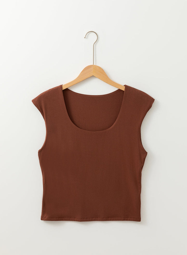 solid color u neck slim fit tank top