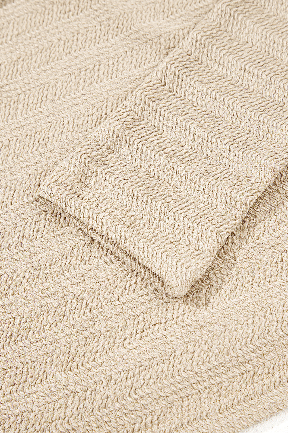 Helles Khaki-Oberteil mit V-Ausschnitt, langen Ärmeln und schmaler, einfarbiger Optik