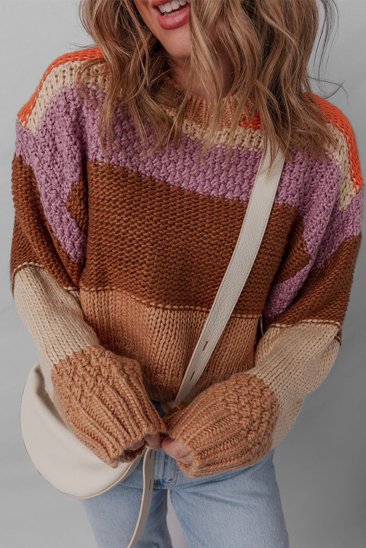 Kurzer, grob gestrickter Pullover mit Colorblock-Muster und überschnittener Schulter