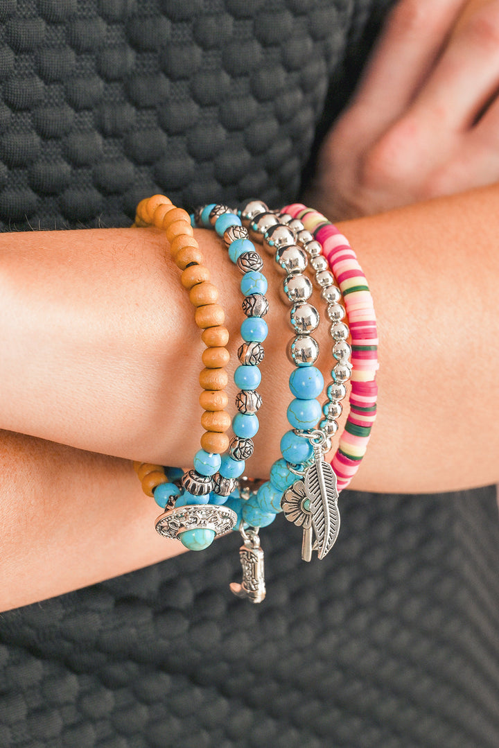 Mehrlagiges Westernarmband mit Perlen