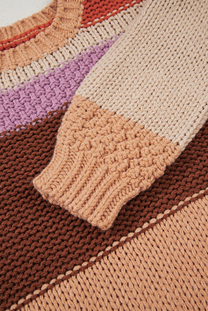Kurzer, grob gestrickter Pullover mit Colorblock-Muster und überschnittener Schulter