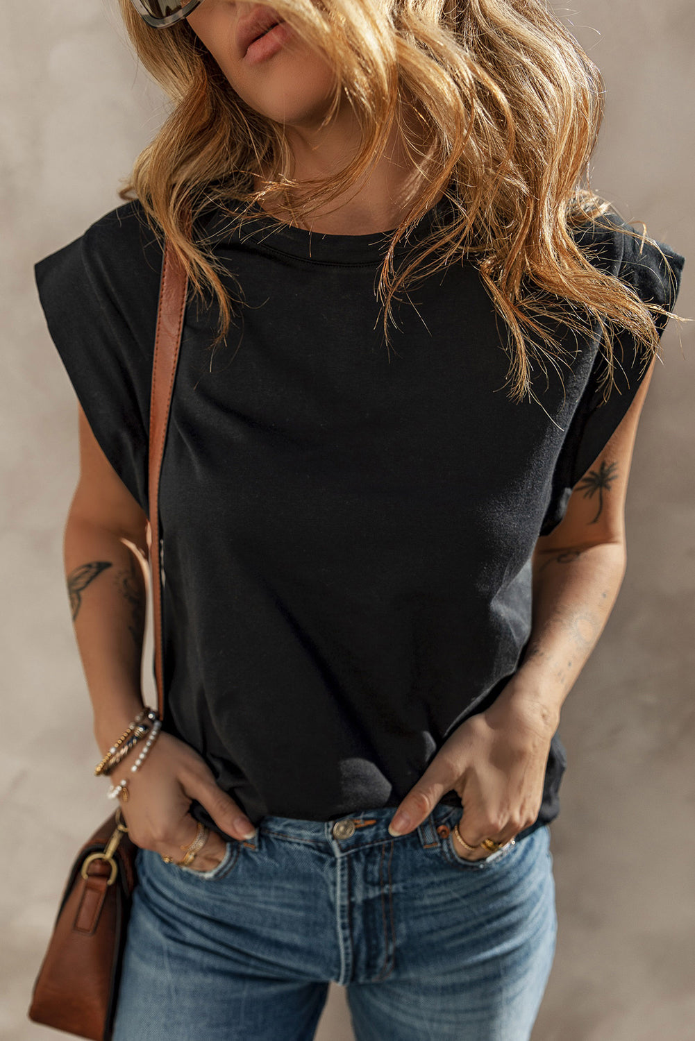 cuffed armhole loose tank top