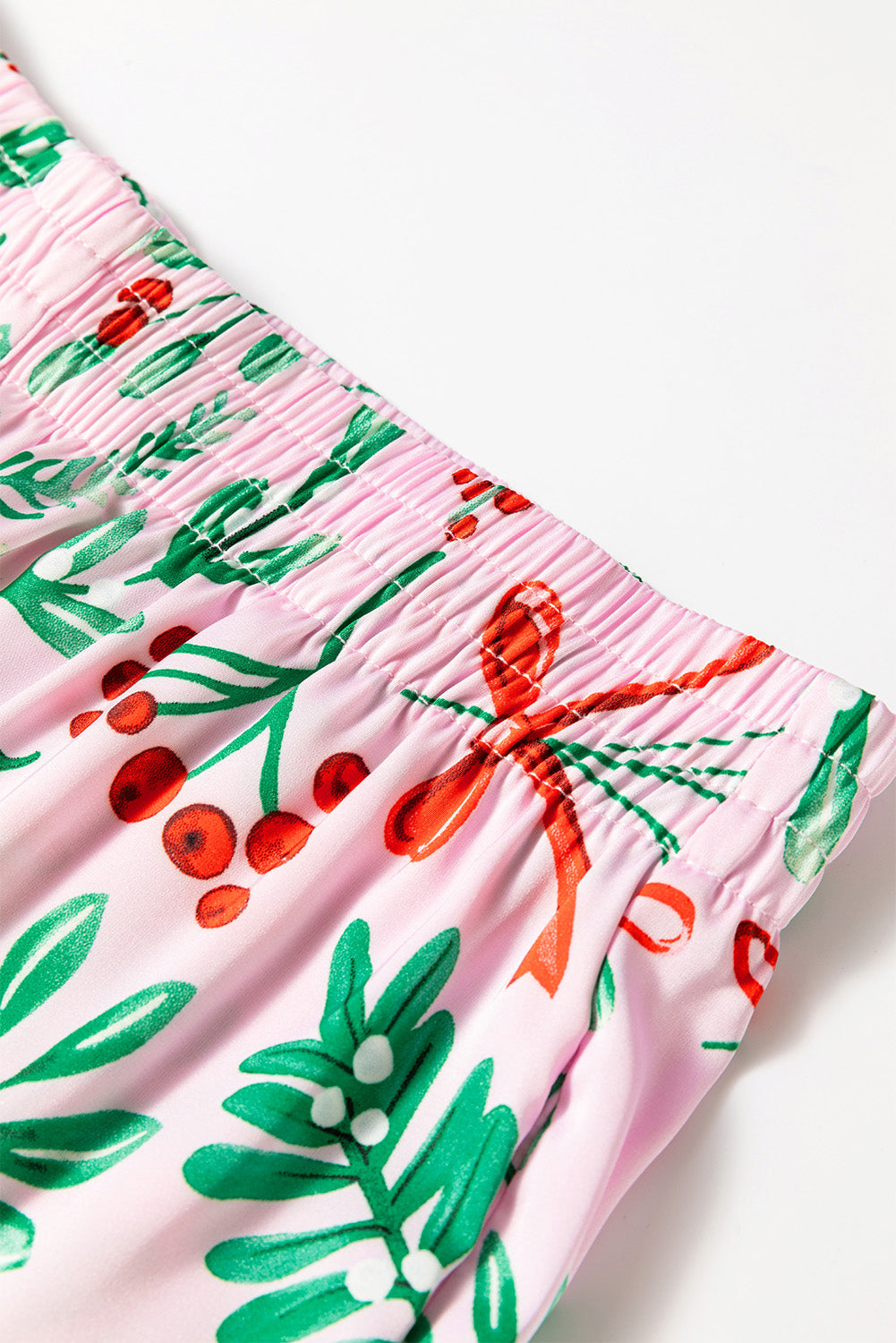 christmas berries plant print satin long sleeve pajama set