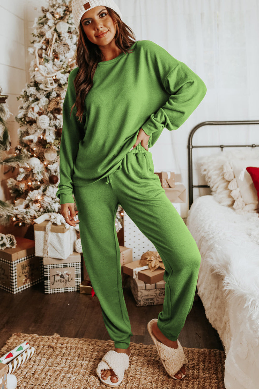 long sleeve pullover and jogger pants lounge set