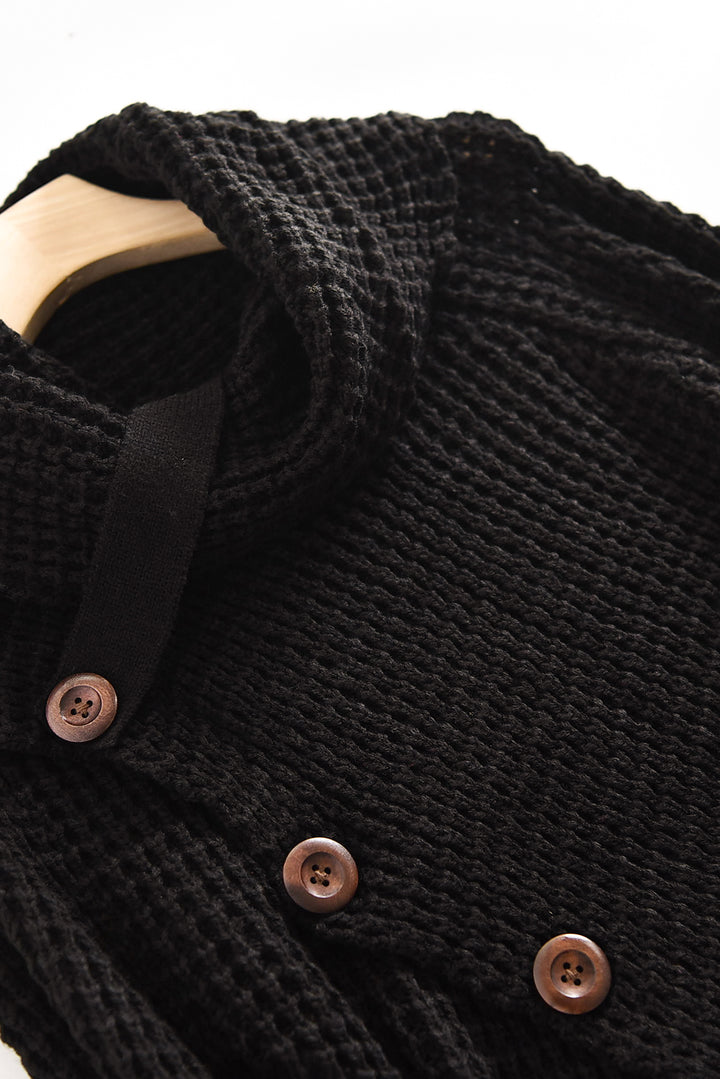 Pull col roulé cache-cœur boutonné noir