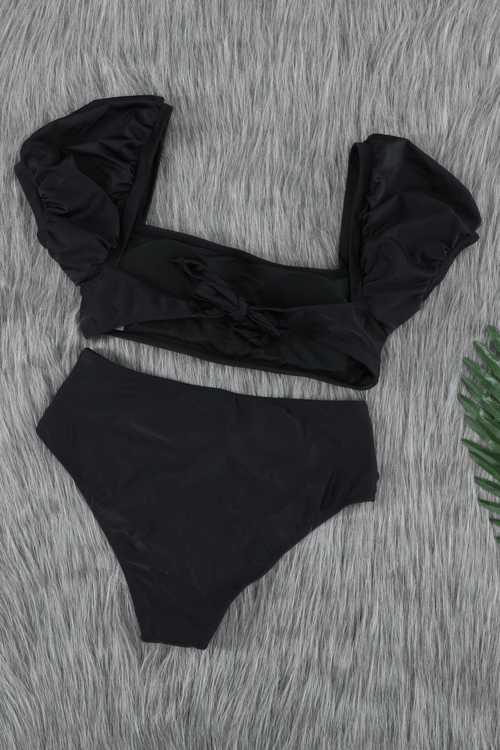 Schwarzer Bikini mit Puffärmeln, eckigem Ausschnitt und hoher Taille