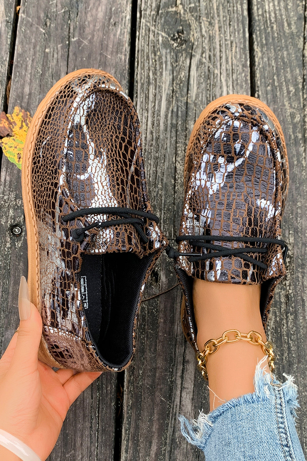 Sleek Snake Skin Print Lace-up Detail Comfort Loafer Shoes