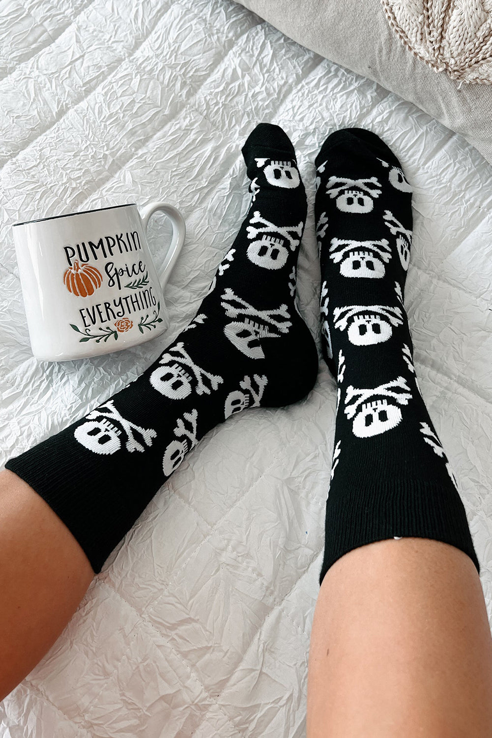 Halloween Skull & Crossbones Crew Socks