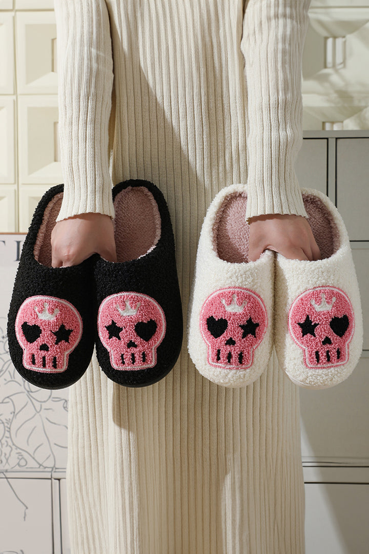 Plüsch-Winterhausschuhe mit Halloween-Totenkopf-Aufdruck