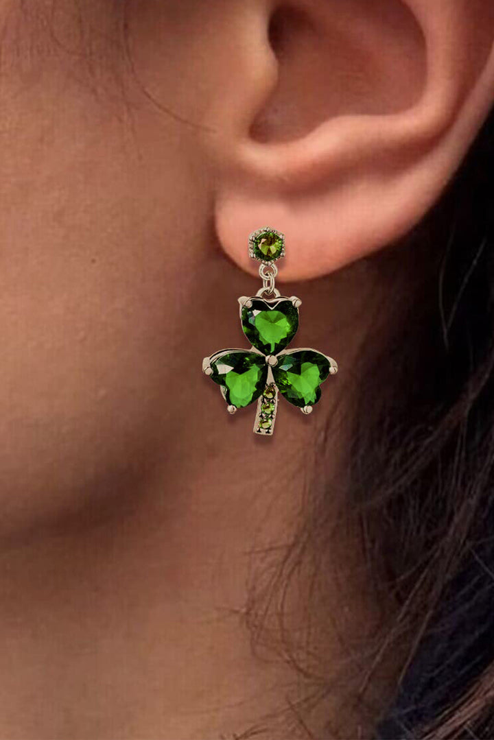 Boucles d'oreilles pendantes serties de diamants Clover