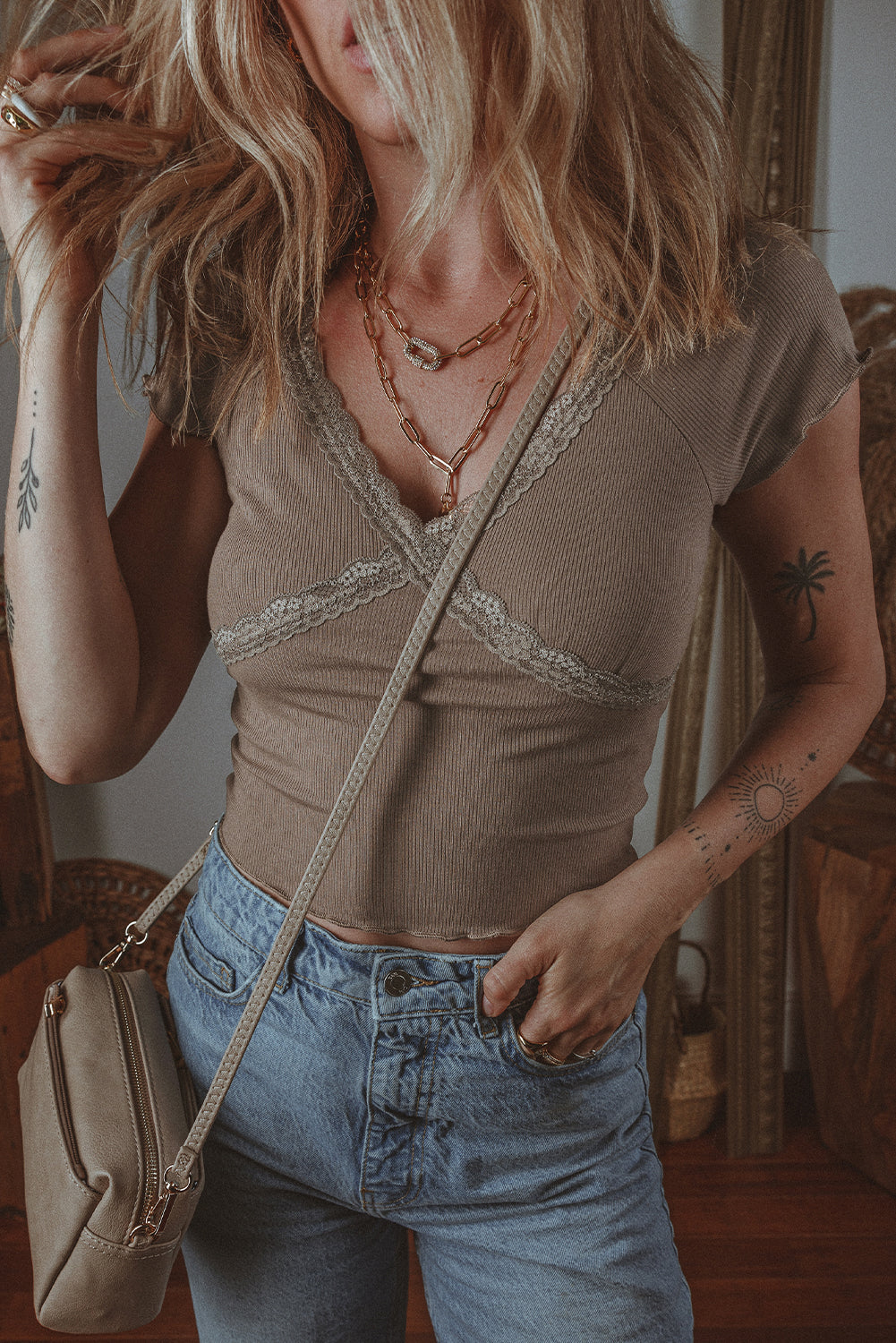 Lace Splicing Criss Cross Slim Fit V Neck T Shirt