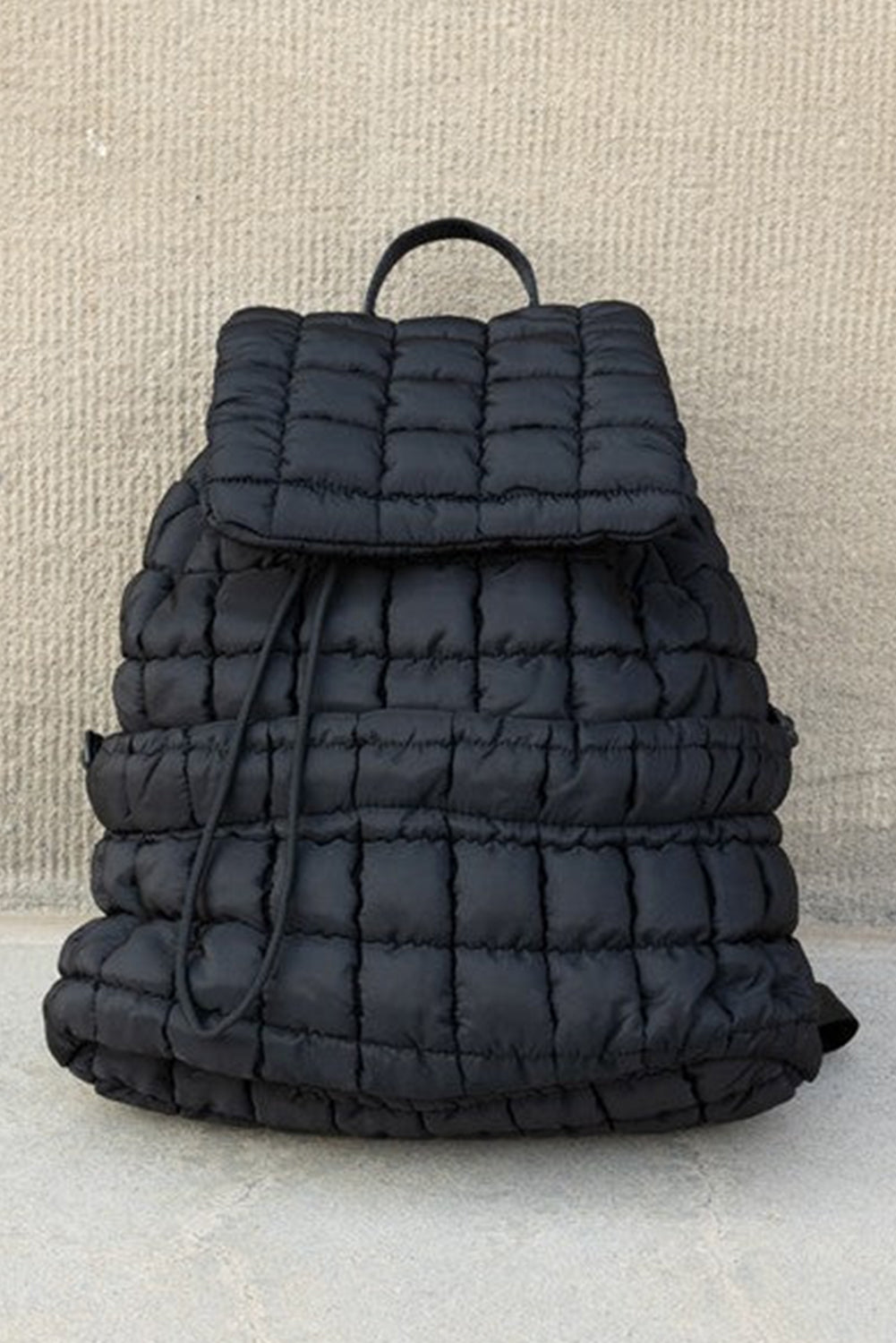 Sac à dos matelassé à rabat solide