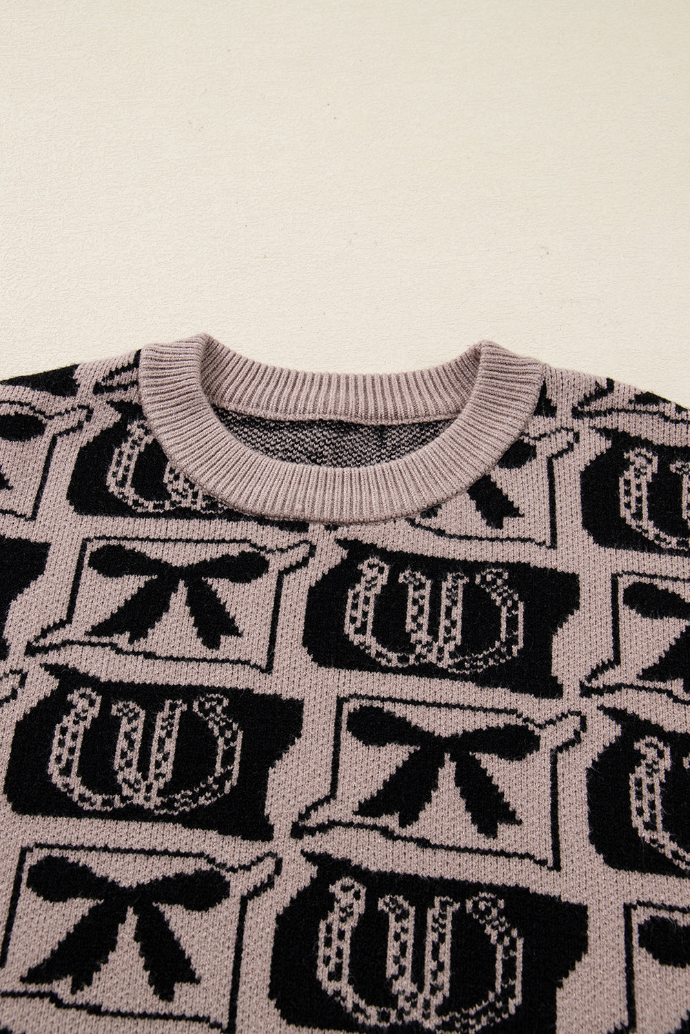 Black Bows &amp; Horseshoes Pattern Western Fashion Print Sweater