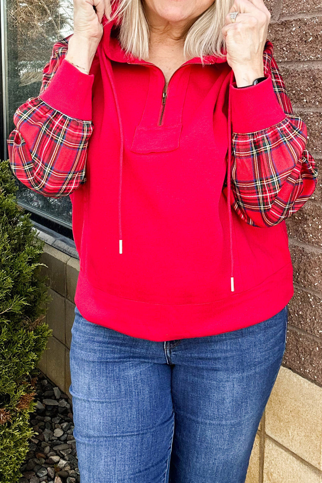 Fiery Red Plaid Sleeve Colorblock Zip-Up Shift Silhouette Ribbed Hem Plus Size Hoodie