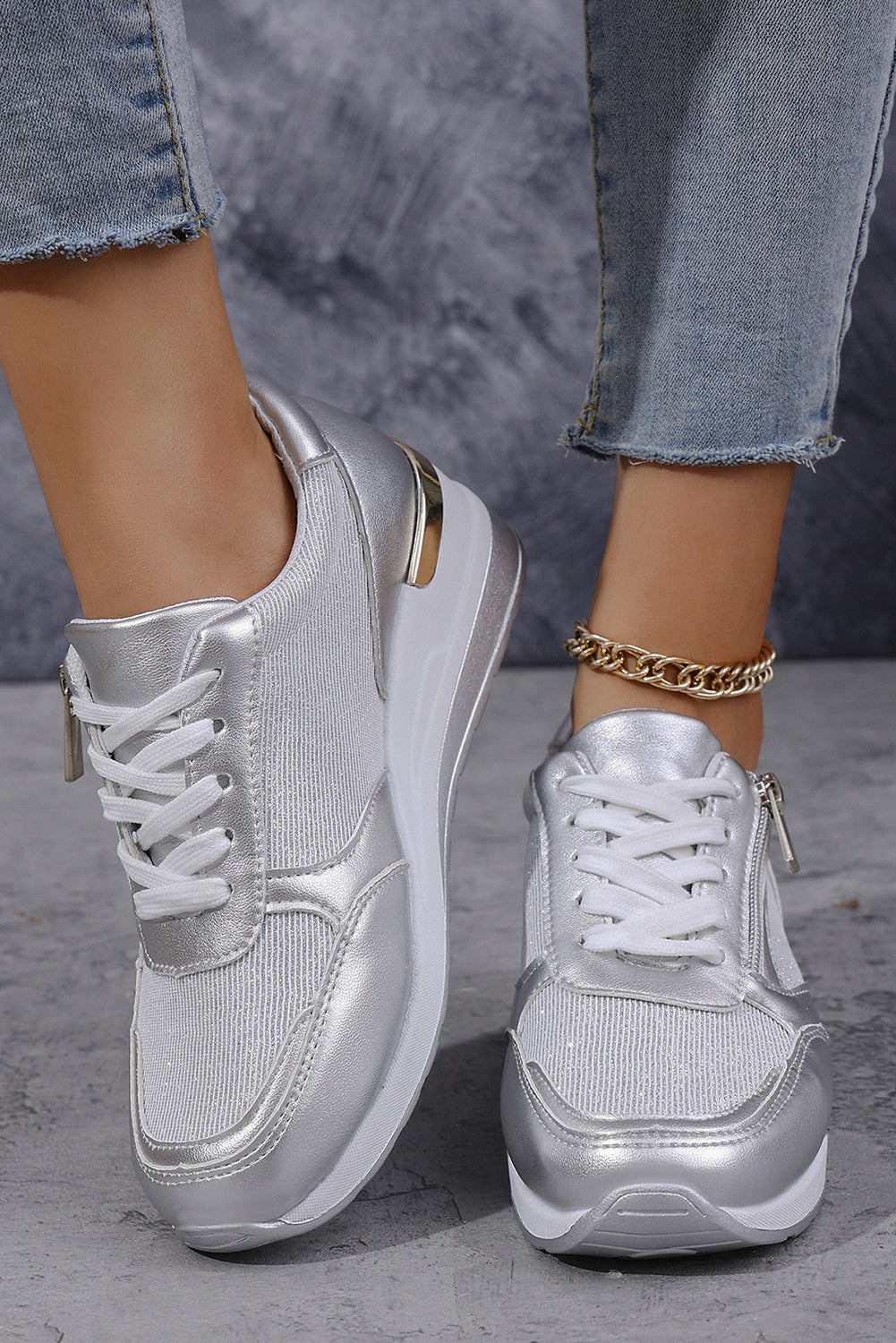 Schnür-Sneakers aus PU-Leder mit Patchwork-Reißverschluss