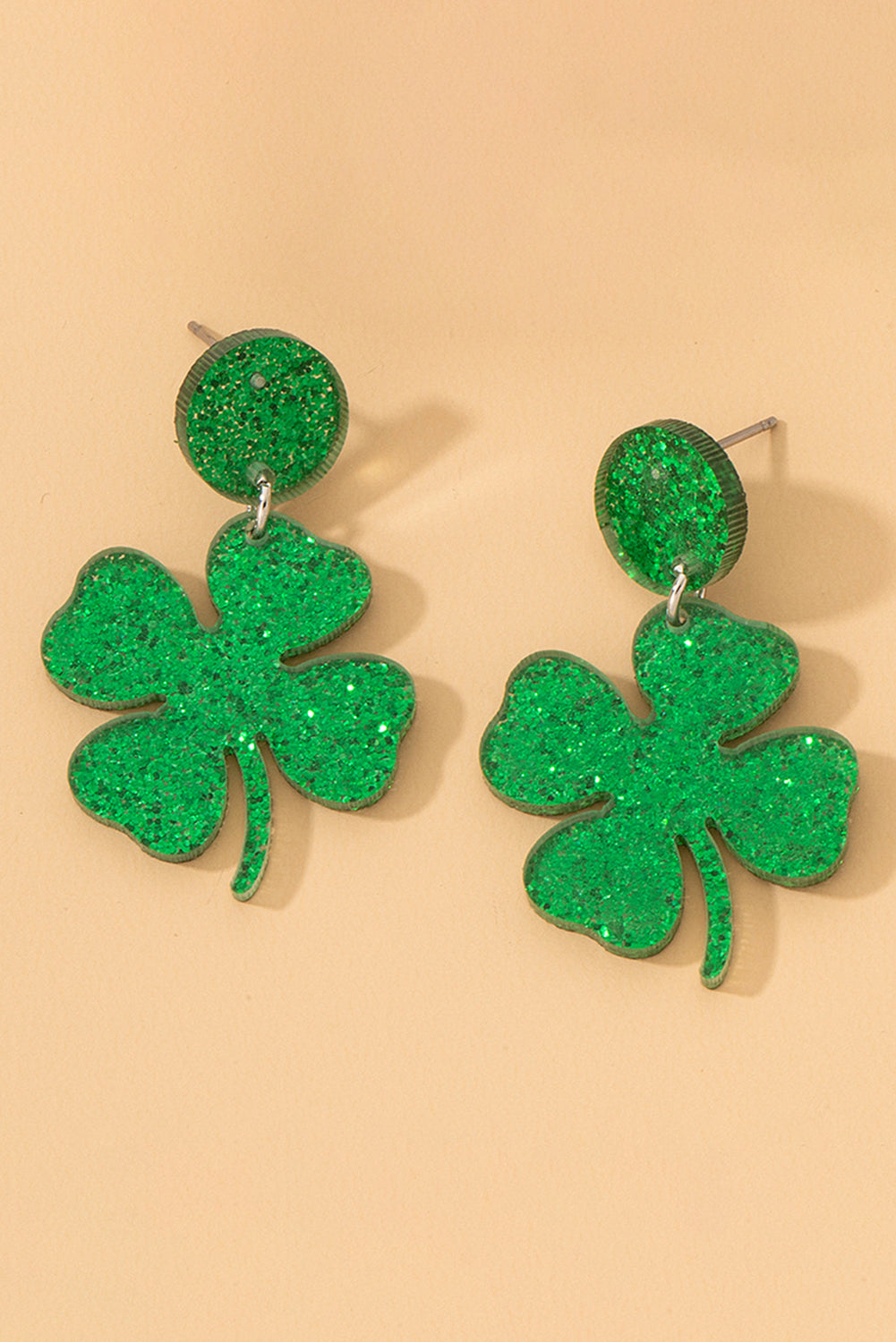 Boucles d'oreilles à tige en forme de trèfle de la Saint-Patrick