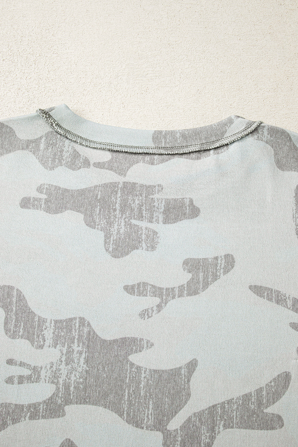 Retro Camouflage Print Exposed Seam Patchwork Drop Shoulder Sweatshirt