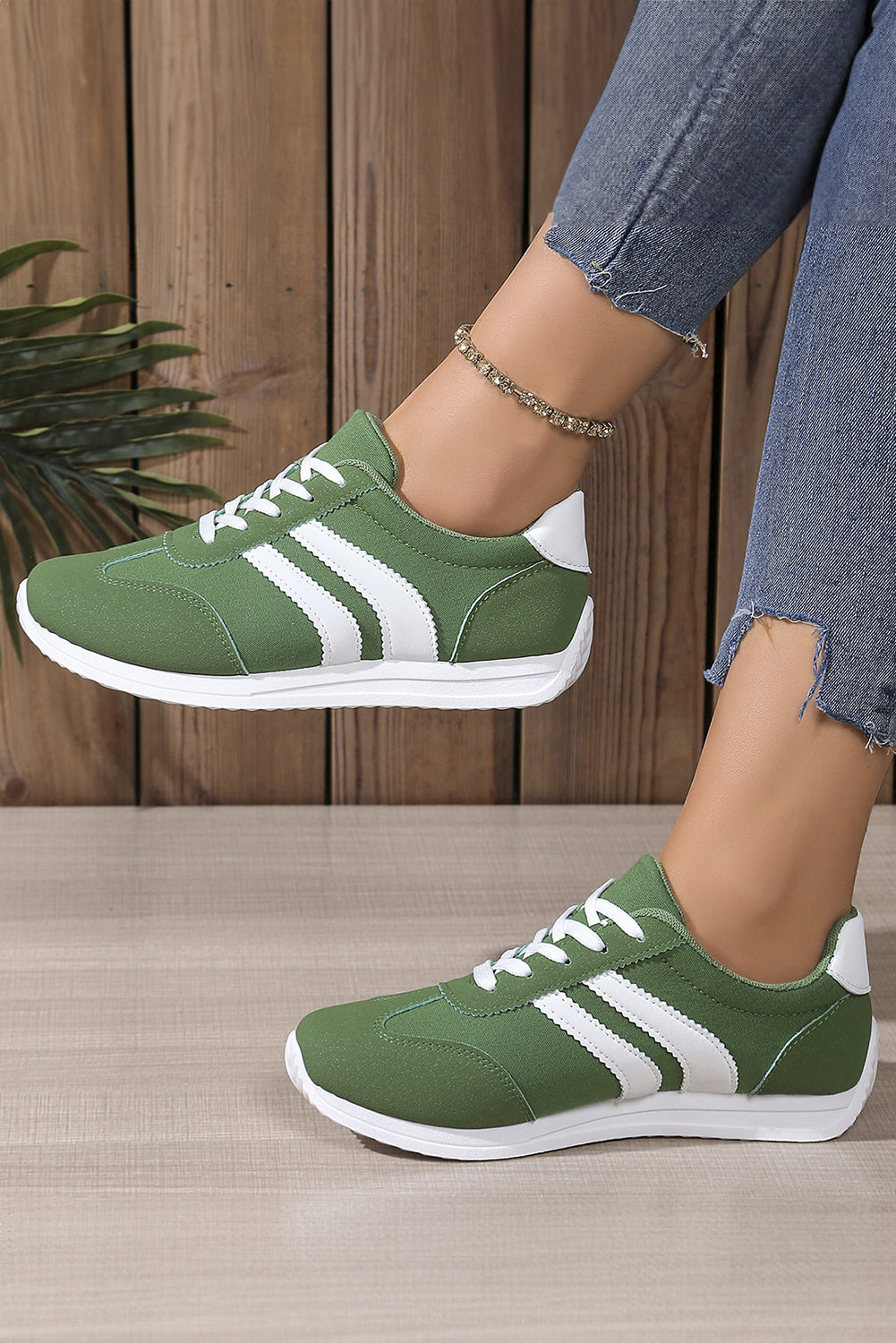 Color Block Patchwork Breathable Lace-up Sneakers