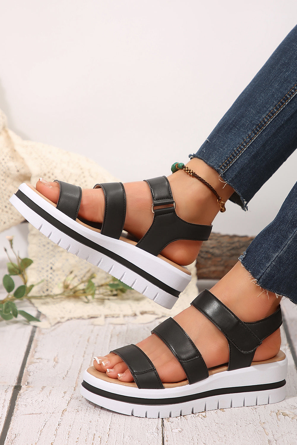 Hollow Out Buckle PU Leather Platform Sandals