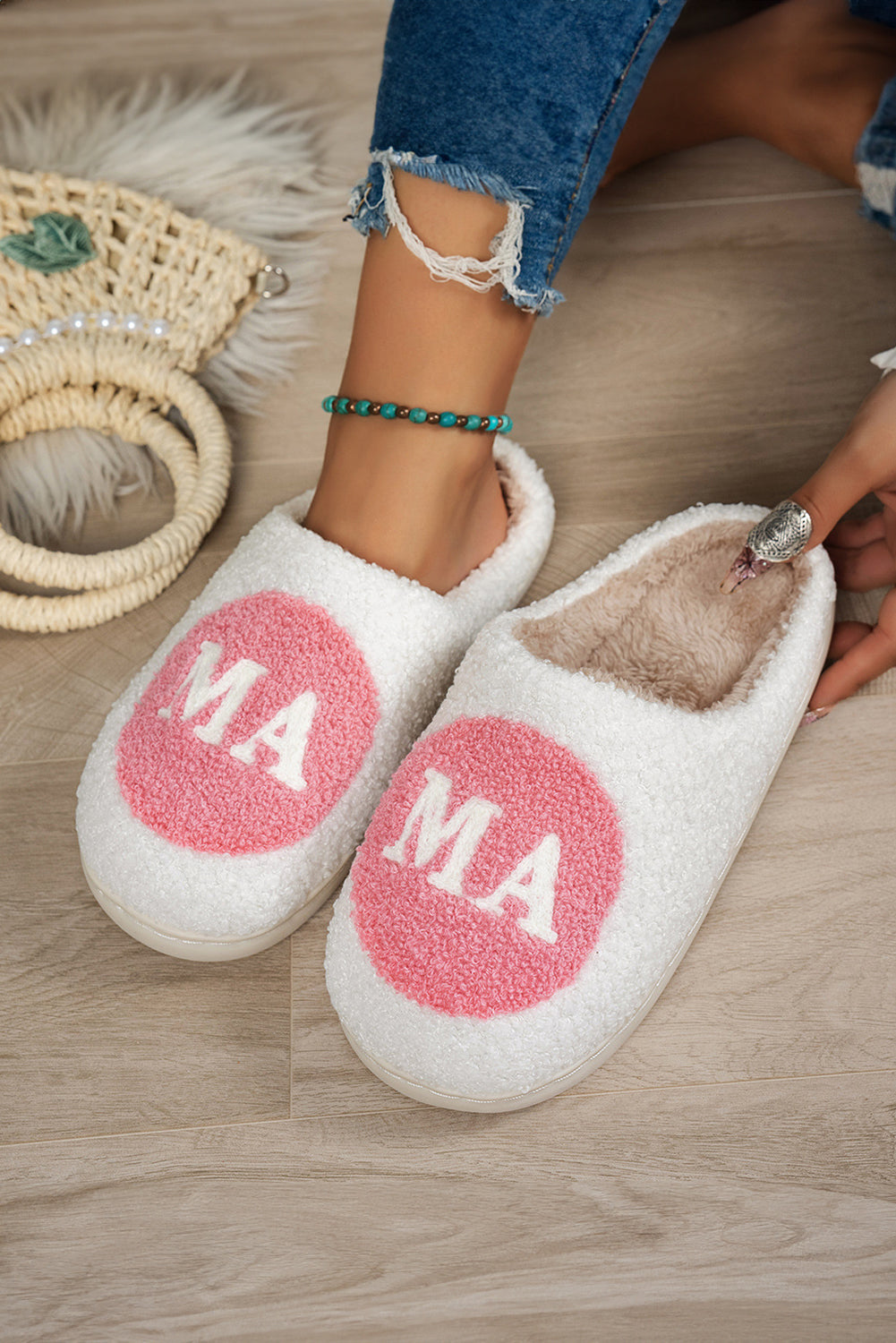 Chaussons douillets en peluche Kawaii MAMA