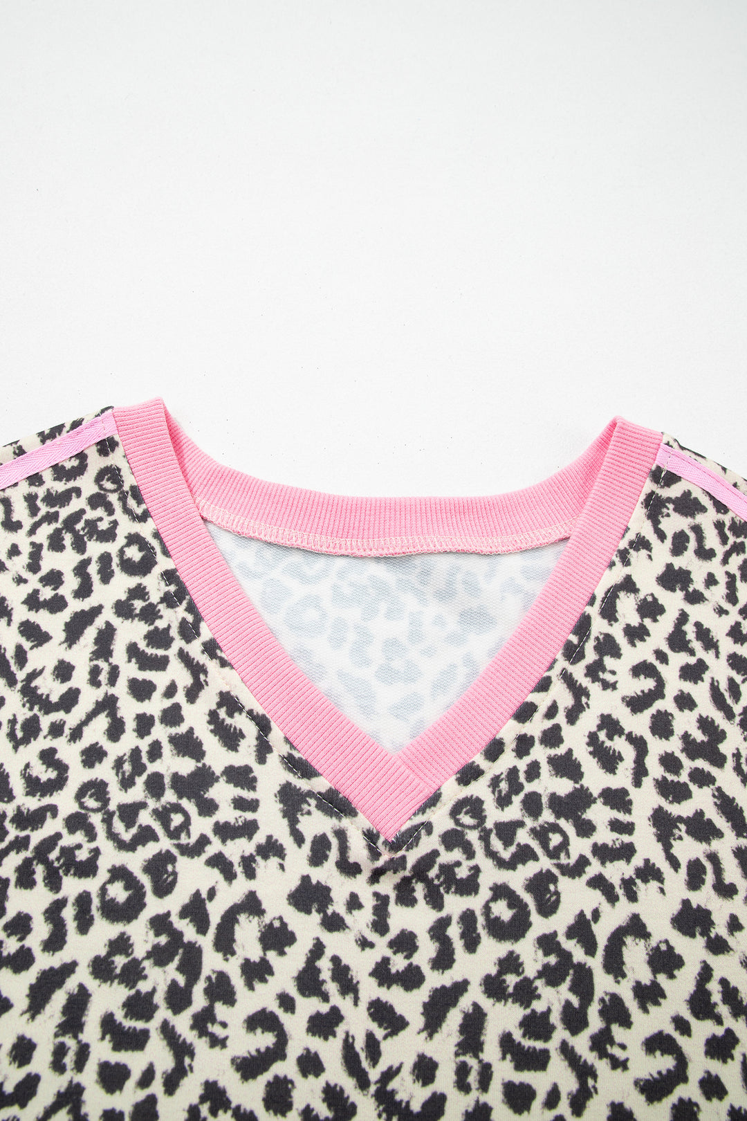 Contrast V Neck Varsity Short Sleeve Leopard Top