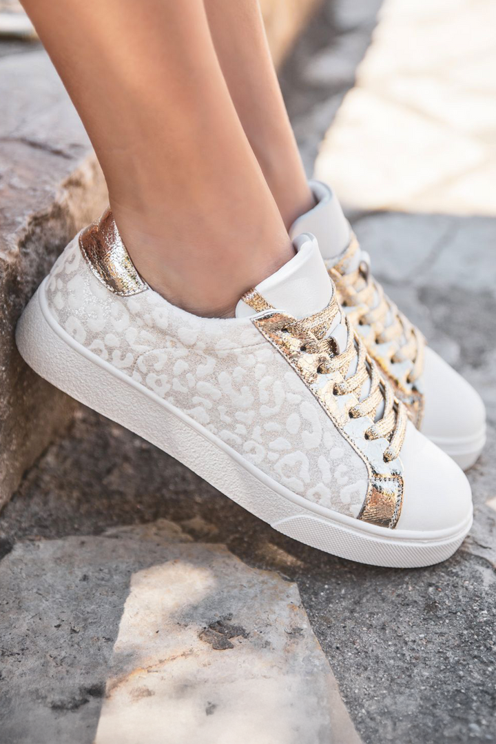 Schnürschuhe aus PU-Leder mit Leopardenmuster und Glitzerpatches