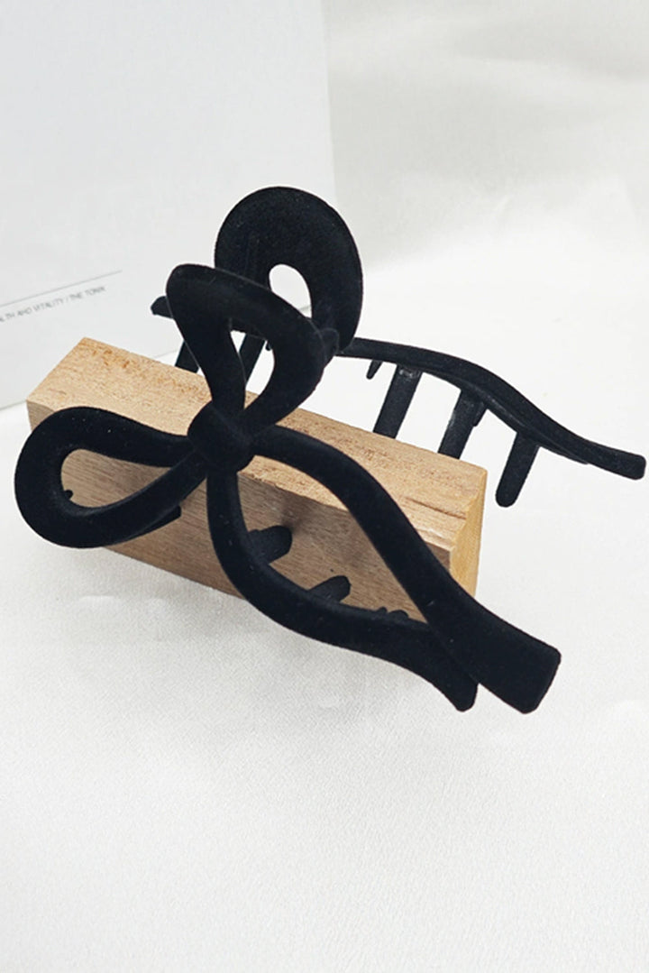 Velvet-Flocked Bow Shape Claw Clip