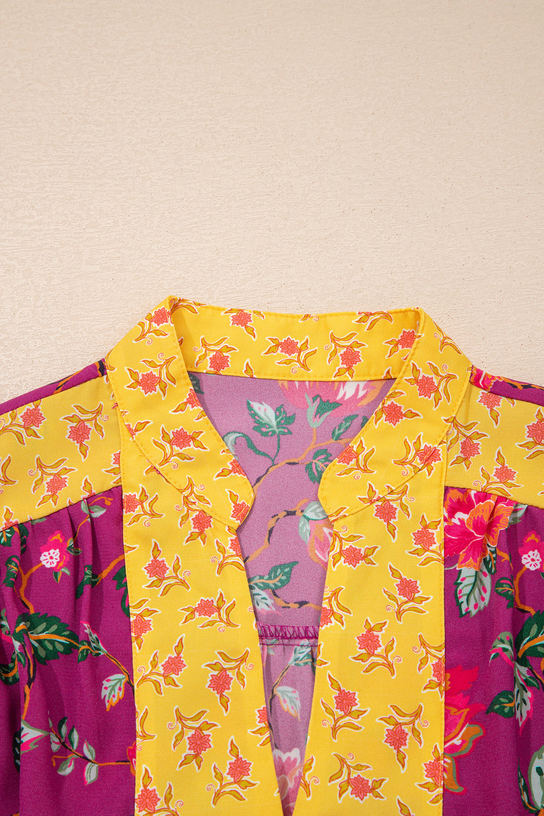 Contrast Placket Split V Neck Floral Blouse