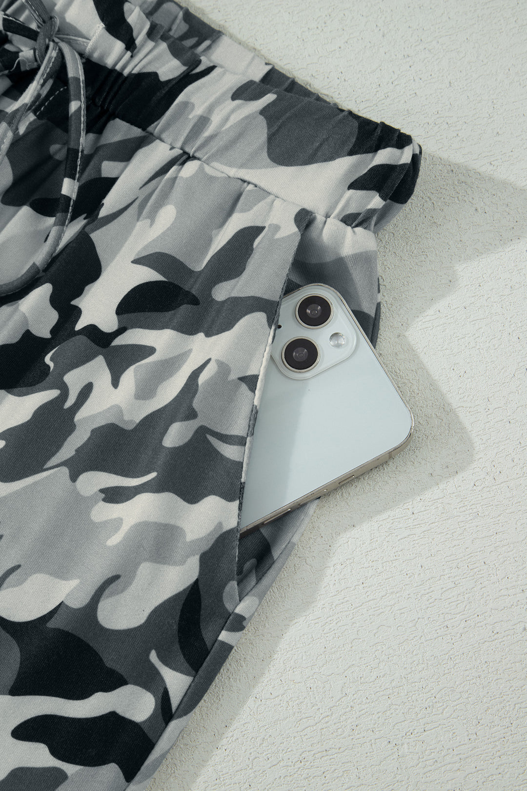Green Camouflage Print Drawstring Casual Pants