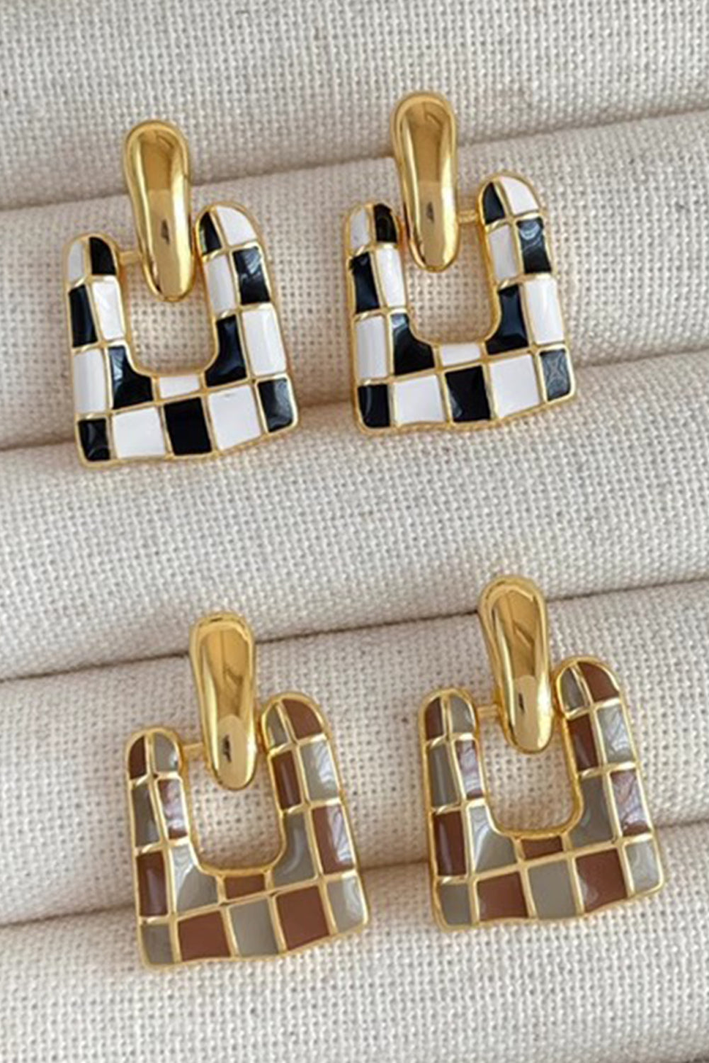 Boucles d'oreilles pendantes carrées à motif à carreaux