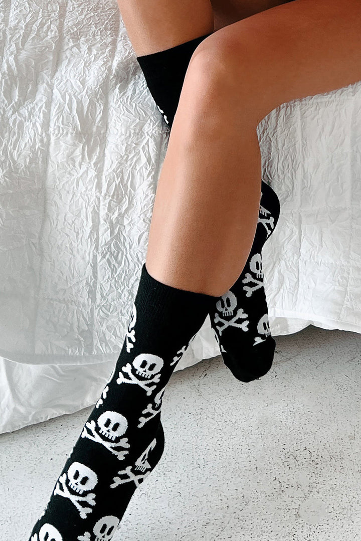 Halloween Skull & Crossbones Crew Socks