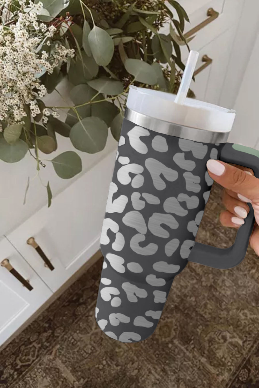 Tasse portable en acier inoxydable à imprimé léopard 40 oz avec poignée