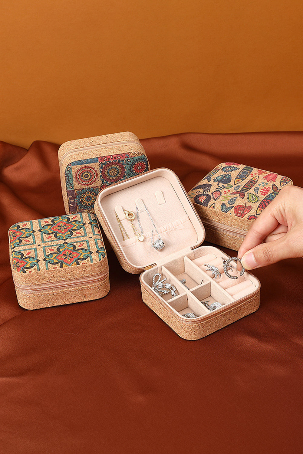 Retro Floral Print Portable Square Jewelry Box