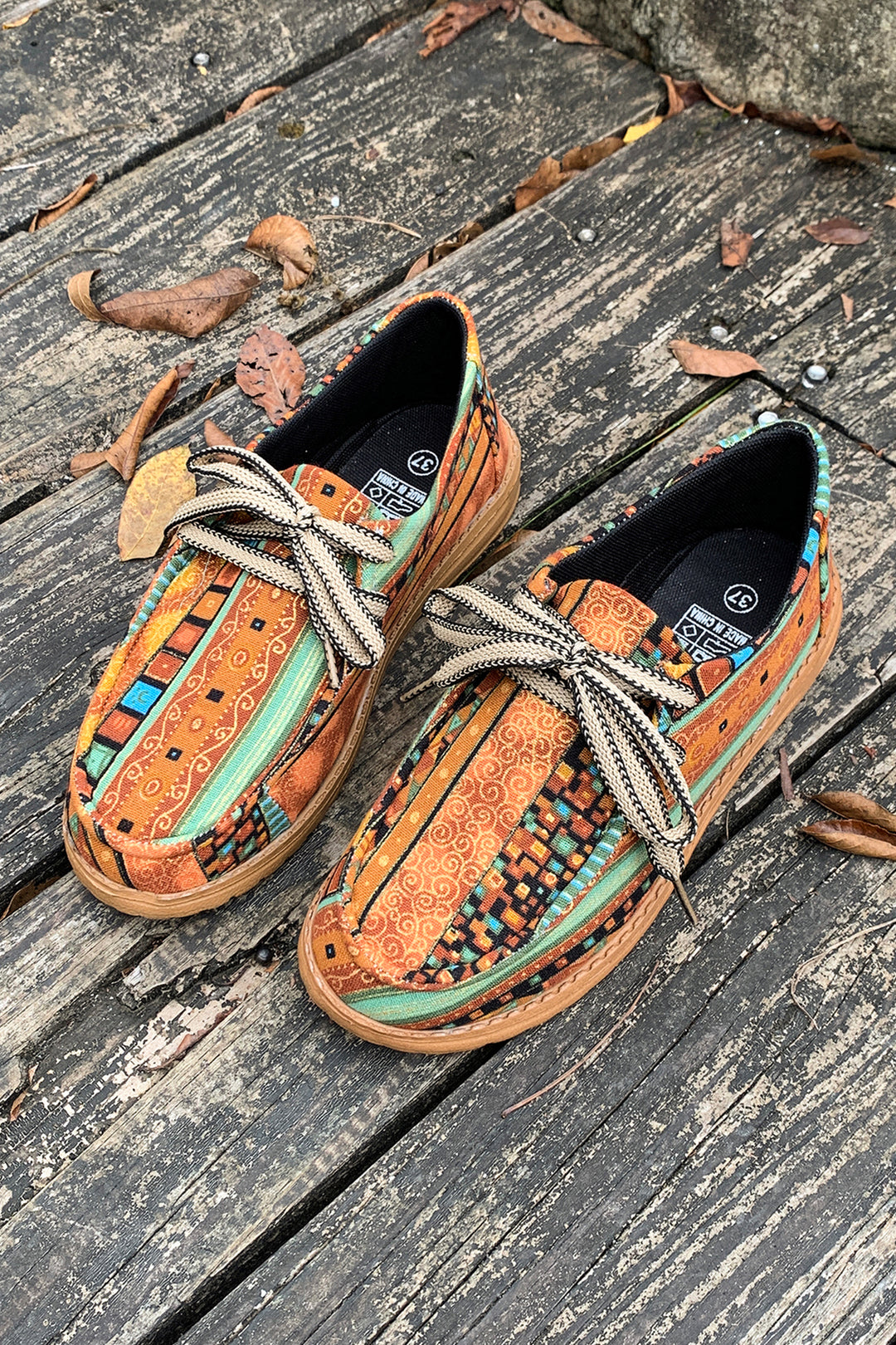 Ethnic Artistic Print Lace-up Detail Comfort Loafer Shoes