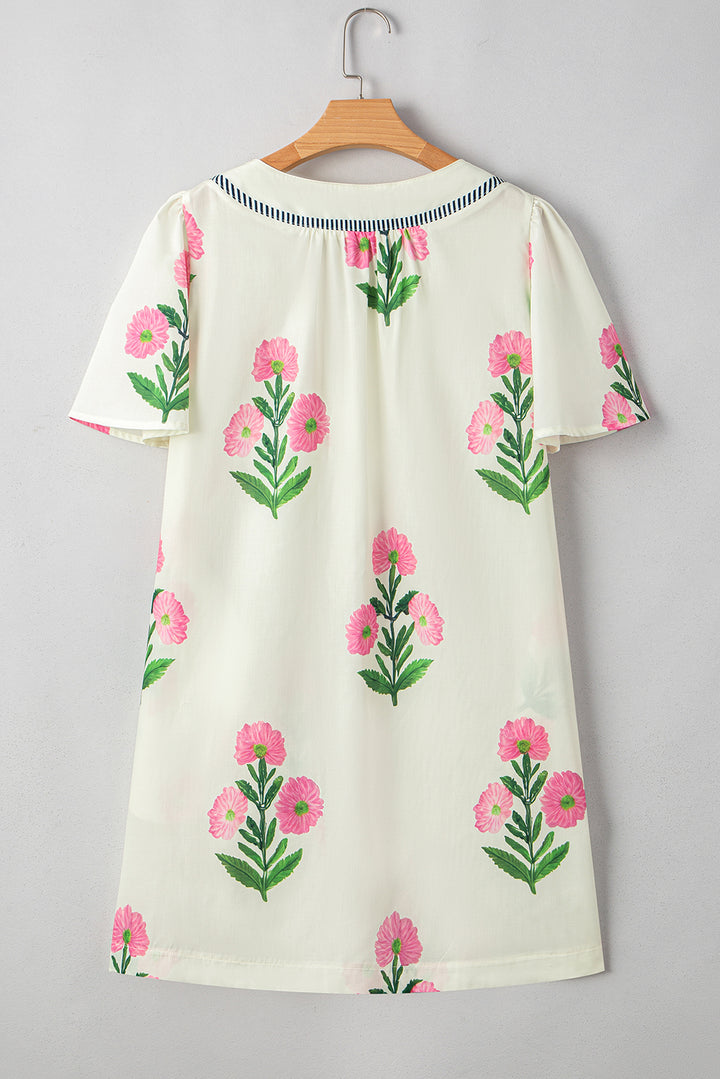 Mini-robe ample à manches courtes et col fendu à fleurs