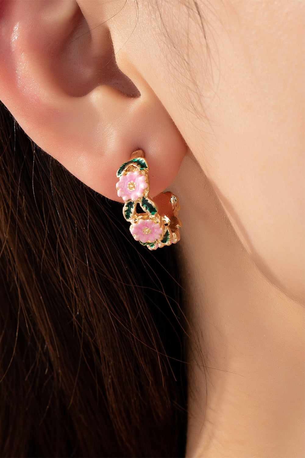 Boucles d'oreilles en alliage plaqué en forme de C à motif floral
