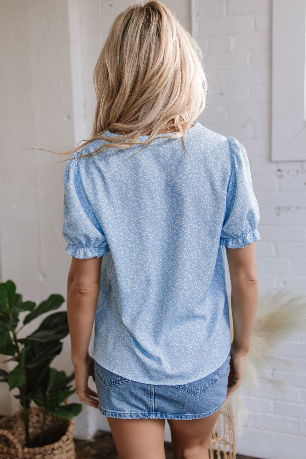 Floral Embroidered Puff Sleeve Notched V Neck Blouse