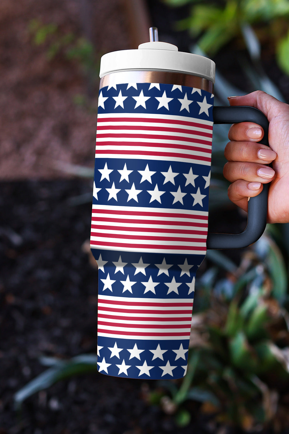 Tasse isotherme avec poignée et imprimé étoiles et rayures 40 oz