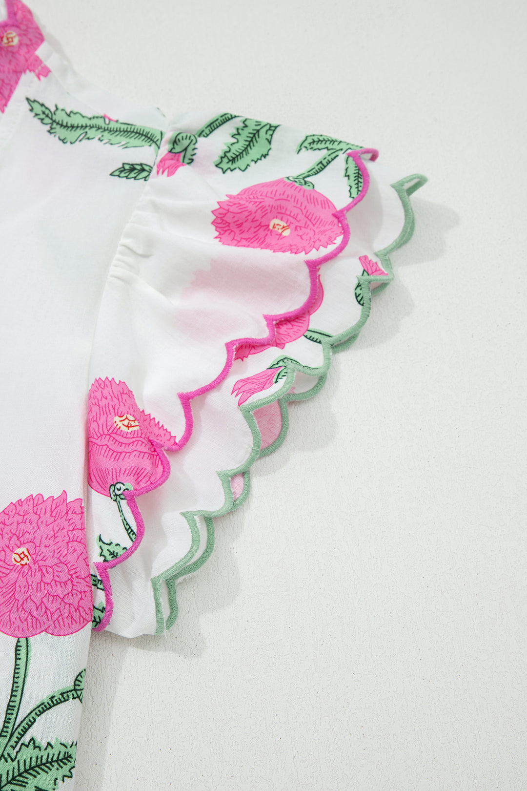 Wild Flower Print Contrast Trim Scallop Detail Short Sleeve Blouse