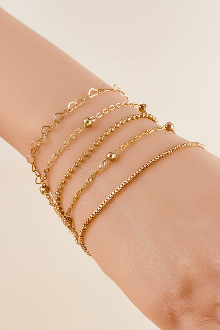 Mehrlagiges herzförmiges Plättchen-Kettenarmband