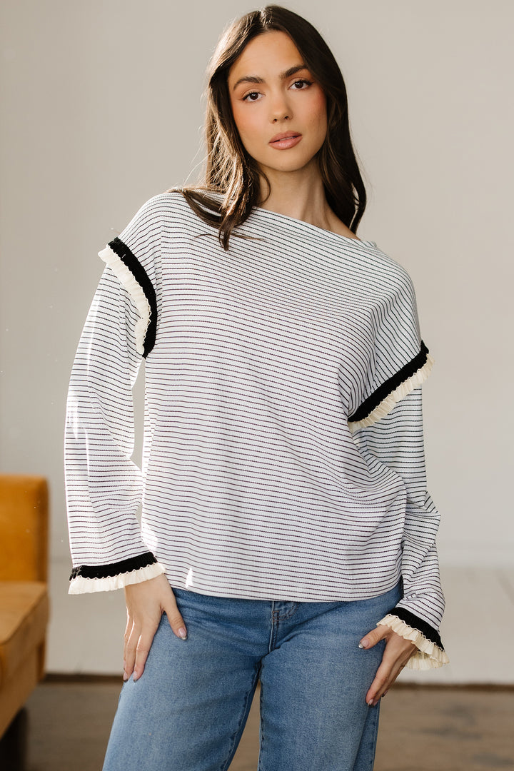 Contrasted Ruffle Trim Loose Long Sleeve Top