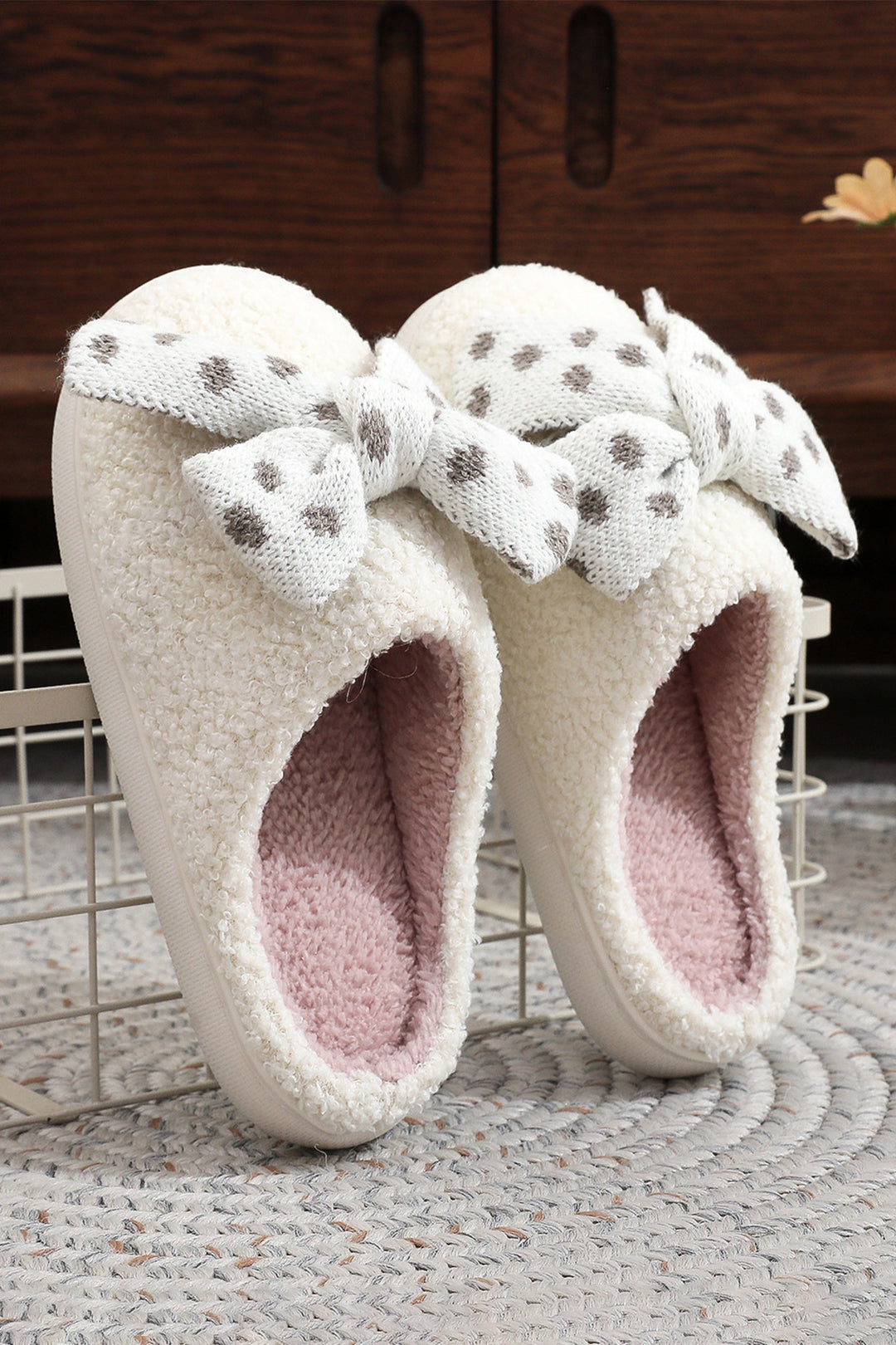 Polka Dot Knit Bow Decor Plush Color Block Slippers