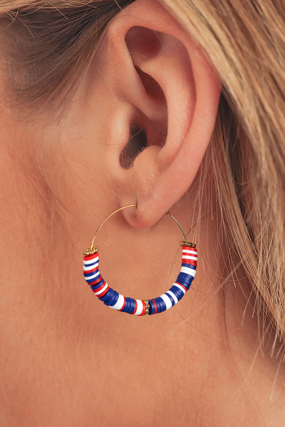 Boucles d'oreilles créoles à perles inspirées du drapeau américain