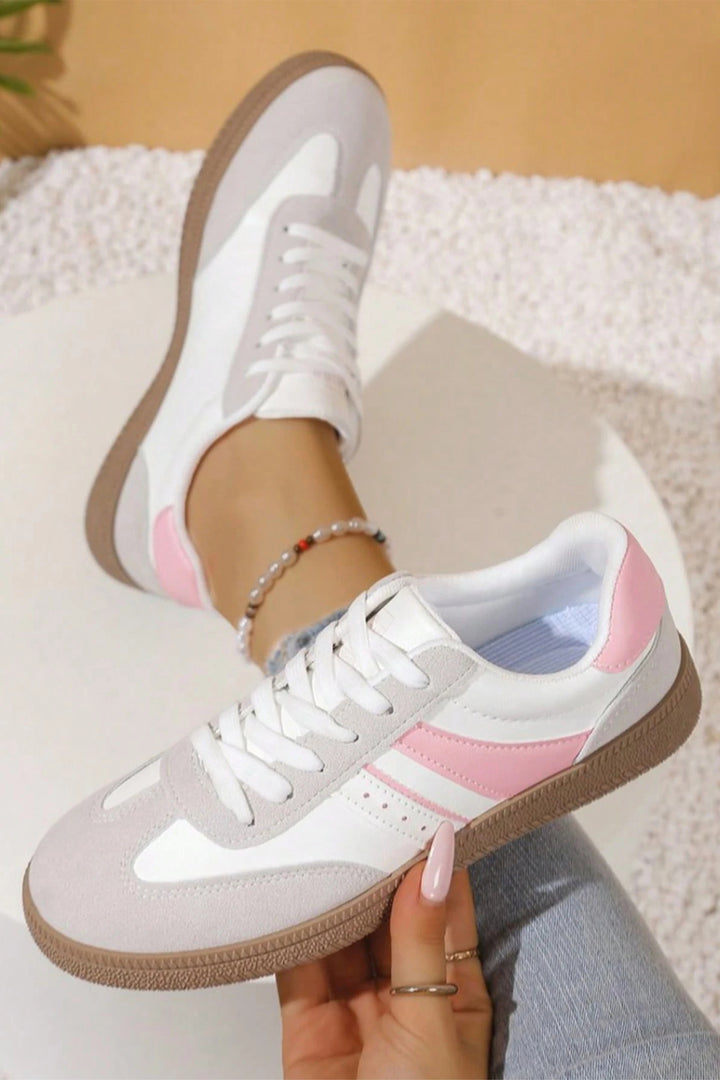 Fashionable Patchwork Lace Up Low Top Casual Flat Sneakers