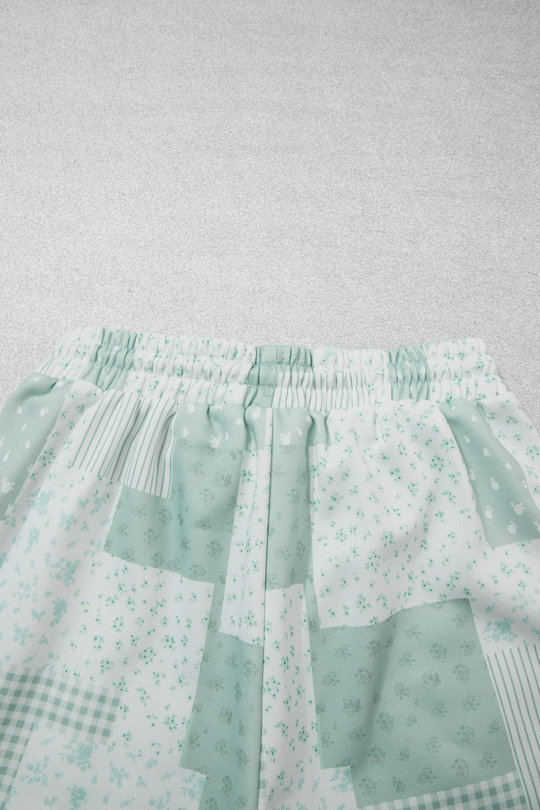 Green Patchwork Floral Print Drop Shoulder Baggy Pullover Drawstring Shorts Set