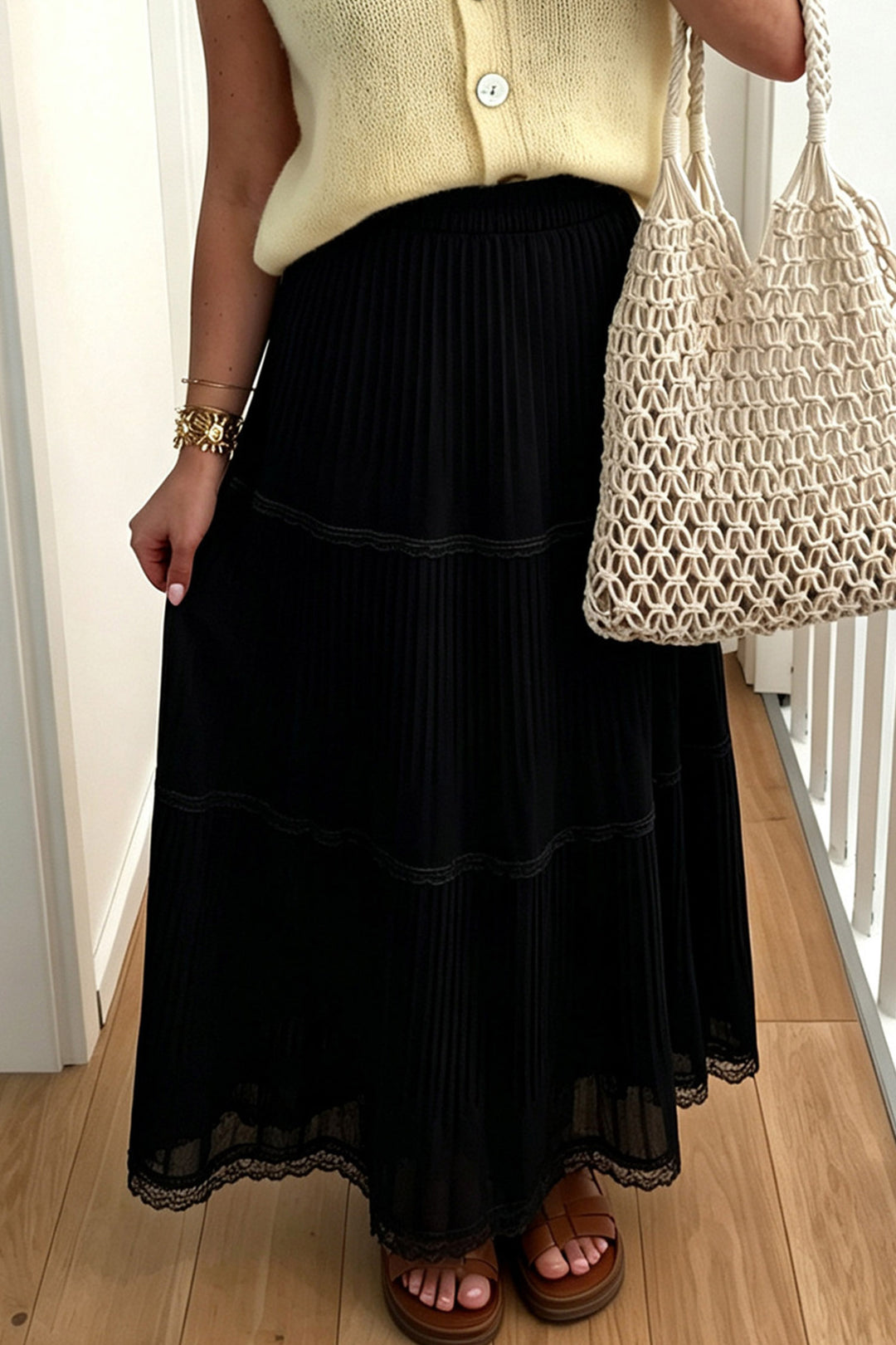 Black Solid Color Pleated Lace Trim Tiered Long Skirt